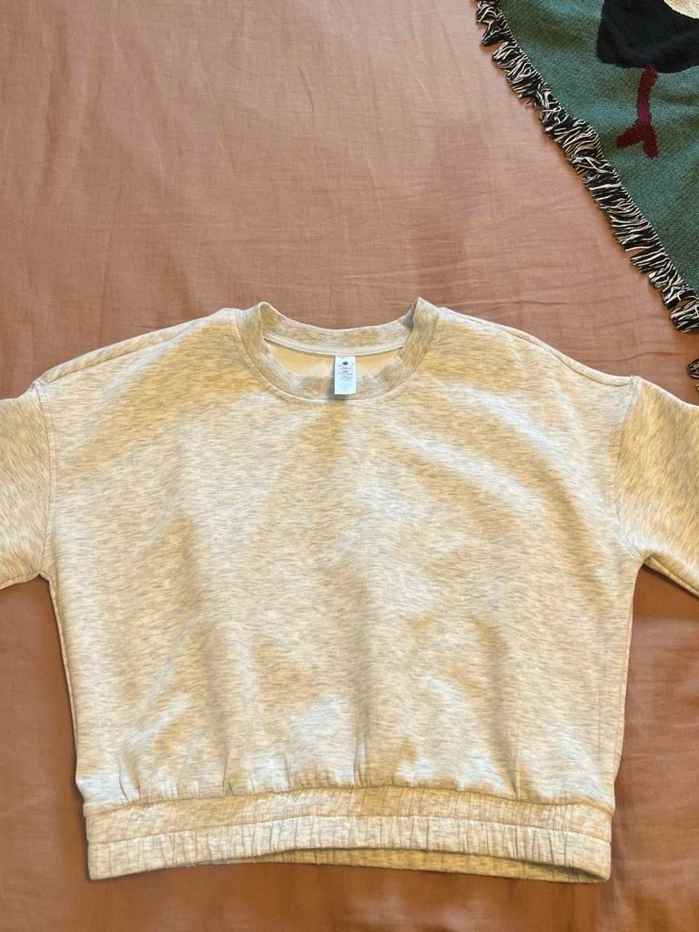 Yogalicious Women’s Cream Heather Short Crew Sweatshirt